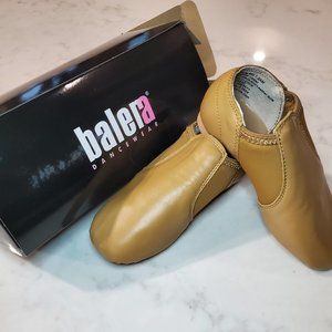Tan Jazz Shoe - never worn